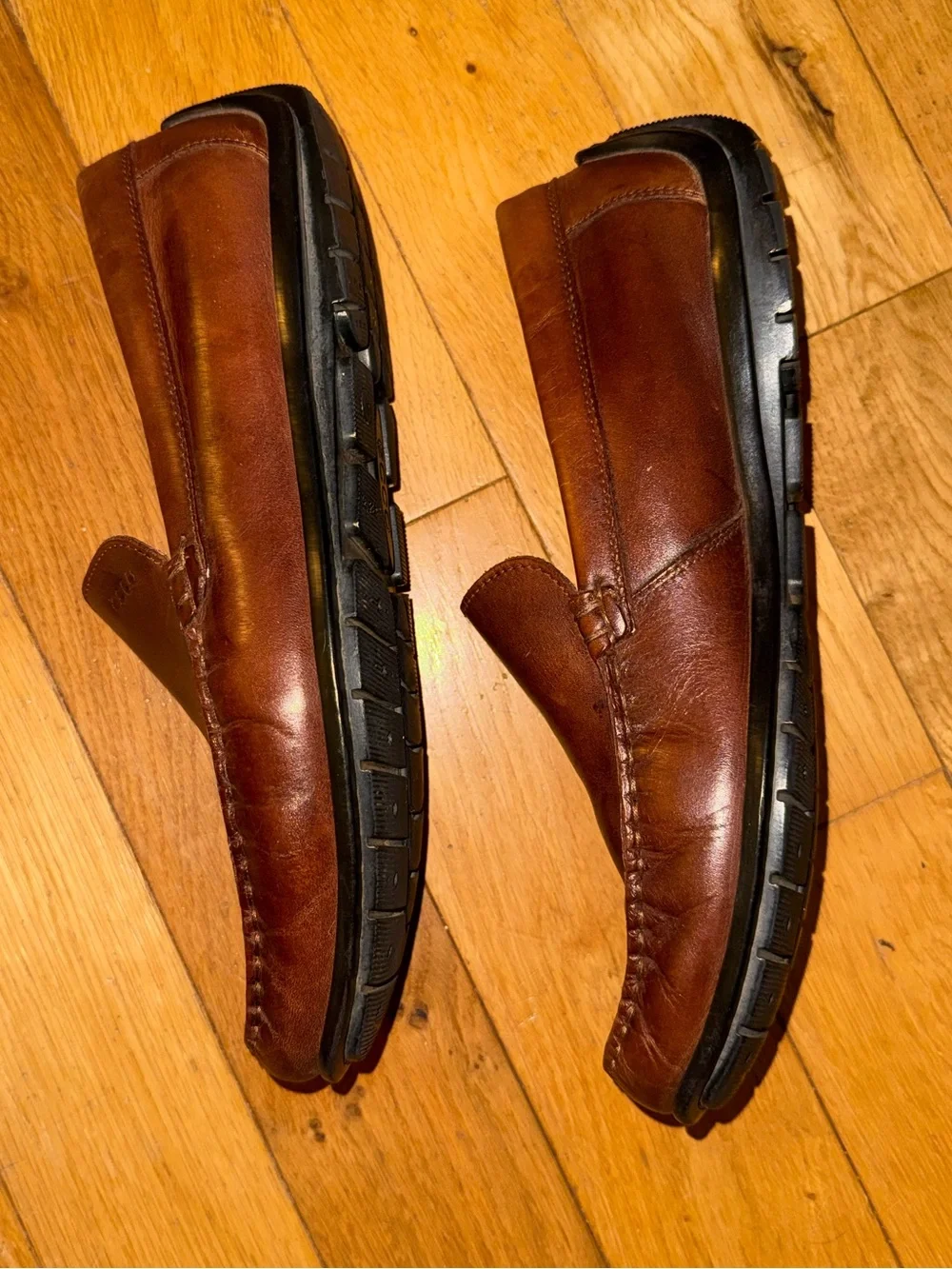 Ecco Men’s Chestnut Leather Slip-On Loafers